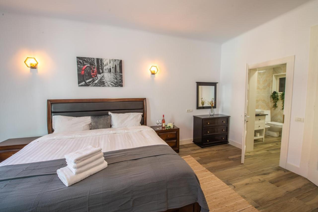 Old Town Suites Braşov Exteriör bild